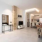 Luxury Center Апартаменты *