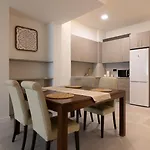 Апартаменты Luxury Center *