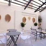 Luxury Center Апартаменты *