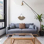 Apartment By Olala Homes *