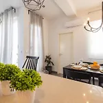 דירה Florit Flats - Stylish 2 Bedroom Ac Wifi Terrace Attic In Center *