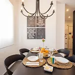 Florit Flats - Stylish 2 Bedroom Ac Wifi Terrace Attic In Center דירה *
