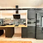 Alberola Industrial Style Apartment *