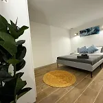 מלון דירות Cervero 24a 4*