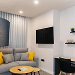 Dorm4you Arena 2 Apart Otel