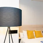 Dorm4you Arena 2 Apart Otel