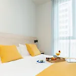Apart Otel Dorm4you Arena 2 Valensiya