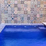 Loft Independiente Con Piscina Compartida En Centro De דירה *