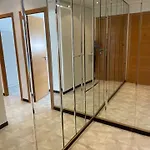 Tranquila, Centrica Y Luminosa De Matrimonio En Vivienda Compartida Privatunterkunft