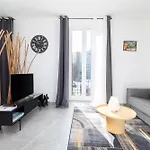 Apartup Belmar Apartment