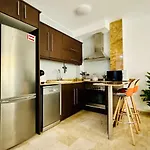 Abat 1 Cool & Wide Flat Next To The Cathedral Апартаменты Валенсия