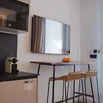 Demetrio By Alma アパート