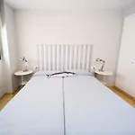 Appartement 2 *