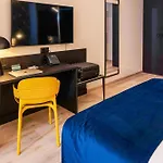 Pathos By Mimood Apartmanhotel