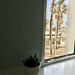 מלון Miramar 2*