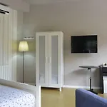 Md Modern - Jardines Szálloda *