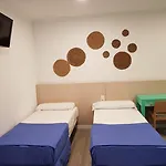 El Globo Hotel *