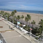 El Globo Hotel *