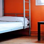 Albergue Feetup Backpackers *