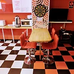 Feetup Backpackers Albergue