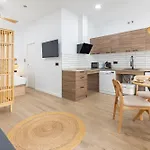 Travel Habitat Nou Mestalla * Валенсия
