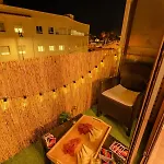 Apartment Cabanal Beachfront , 1 Min To Sea , Ac , Coffee , Balcony , Fastwifi