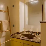 Cabanal Beachfront , 1 Min To Sea , Ac , Coffee , Balcony , Fastwifi Apartment Valencia