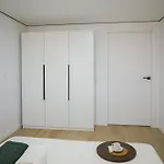 Cliff شقة *