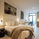 Loft - B 1-6 Smart Access & Urban Calm