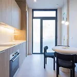 Apartment Loft - B 1-6 Smart Access & Urban Calm *