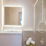 Loft - B 1-6 Smart Access & Urban Calm Apartment *