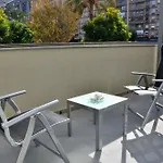 Residencia Universitaria Resa Damia Bonet *