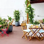 Bed and breakfast Garden 4*