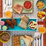 Garden Bed and breakfast 4*