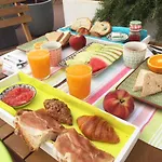 Garden Bed and breakfast