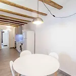 Apartup Market I شقة