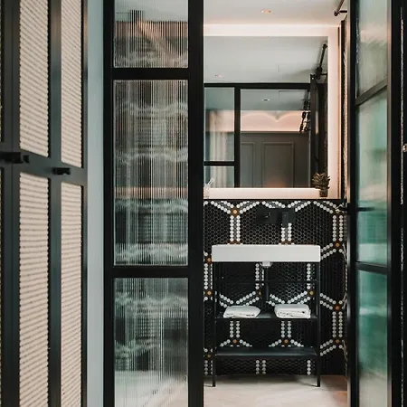 Reina 107 Boutique Гостевой дом