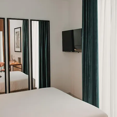 Room Mate Collection Helen Berger Valencie