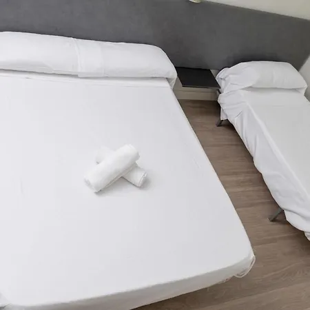 Nwt Station 게스트하우스 2*