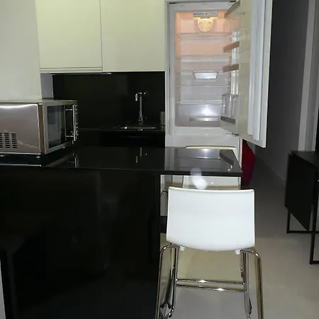 Luxury In The Center Apartment *