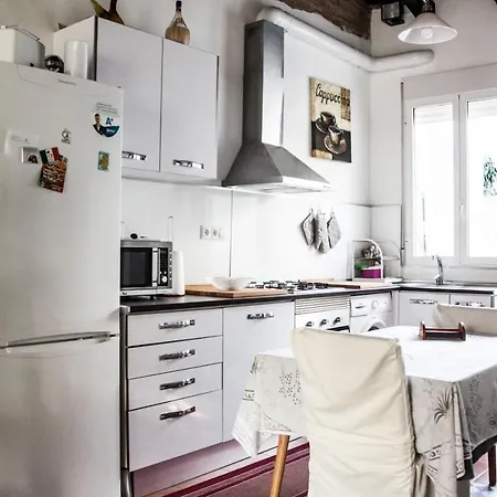 Lovely Close To The Beach *