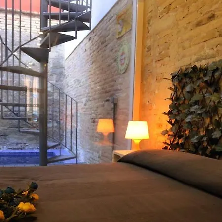 Loft Independiente Con Piscina Compartida En Centro De Apartment *