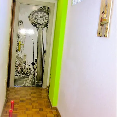 Homestay Olympia Flats