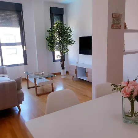 City Center Collection - Swimming Pool - Marina Beach / Eleven Host Apartman Valencia