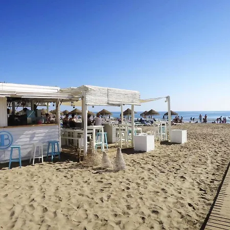 With One Bedroom In Alboraia With Wonderful Sea View Shared Pool Furnished Terrace 100 M From The Beach Appartement