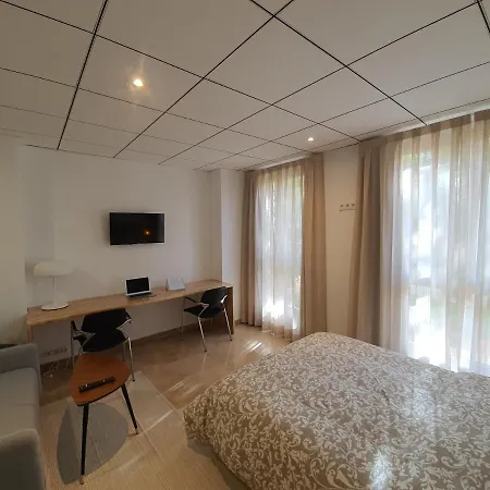 Campoamor 8 * Валенсия