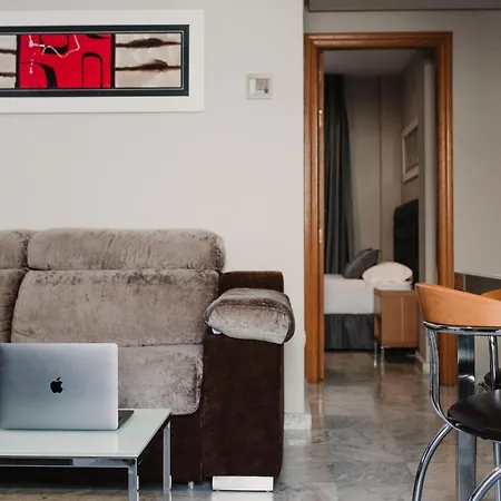 Citizentral Gascons شقة