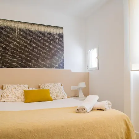 Florit Flats - Cabanyal 3 Bedroom Wifi Ac Terrace Penthouse شقة