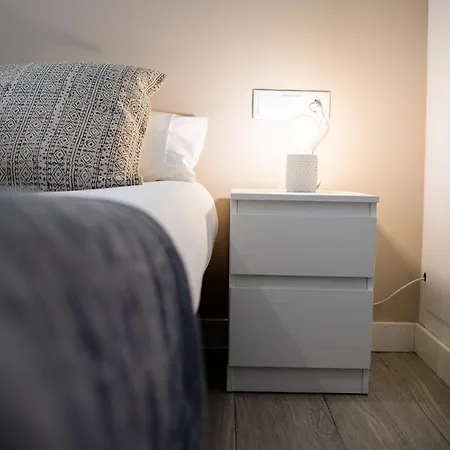 Florit Flats - Cabanyal 3 Bedroom Wifi Ac Terrace Penthouse شقة