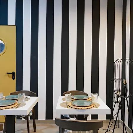 The Little Corner Nocleg ze śniadaniem